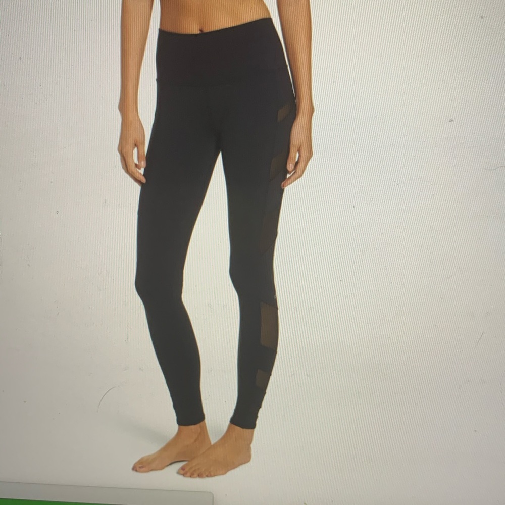 SOLD***ALO Block High Waist Mesh Inset Leggings, Black